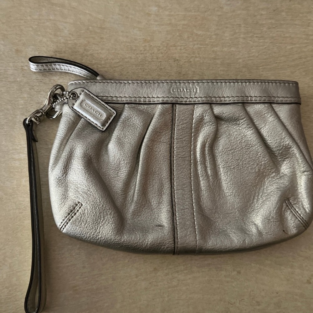 Coach Silver Metallic Bleaker Leather Zip Wristlet Clutch